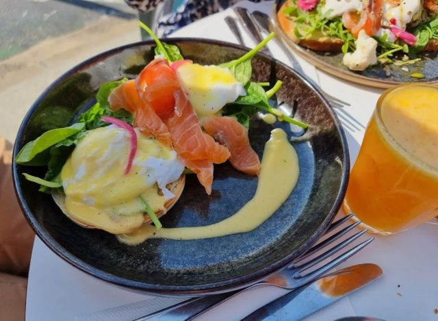 Œufs Bénédicte 🍳 ou Avocado Toast 🥑
Saumon 🍣ou Bacon 🥓
Tous les jours de 9h à 14h
☀️☀️☀️☀️☀️☀️☀️☀️☀️☀️
#cafepeki #cafepekicontis #cafécontis
#cafepaco #coffeeshopcontis
#contiscoffeeshop
#contispatisseries #contisboulange contis plage boulangerie pâtisserie café coffeeshop sushis gâteaux brunch petit dejeuner